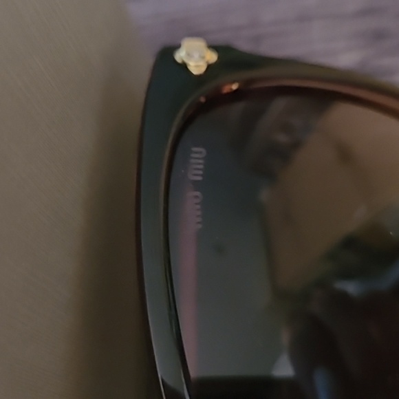 - Miu Miu Sunglasses - Picture 6 of 10
